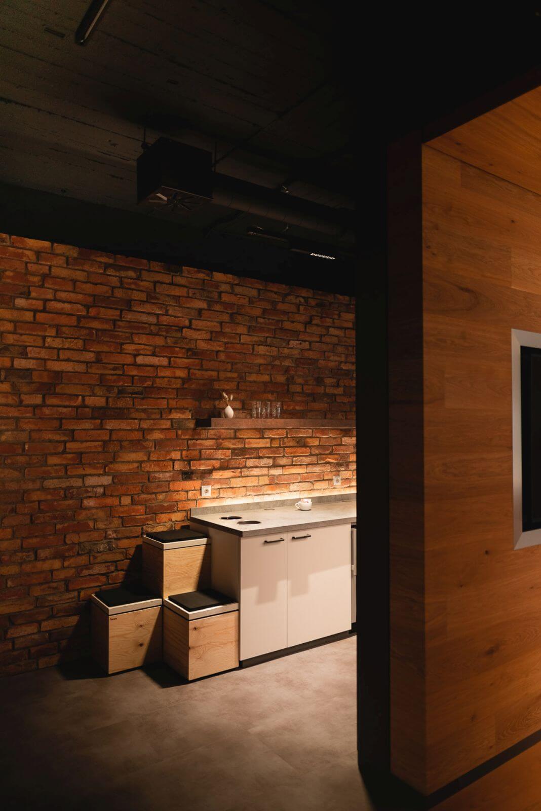 Galeriebild - blsk Campuslounge - Einblick Zentral zur Theke